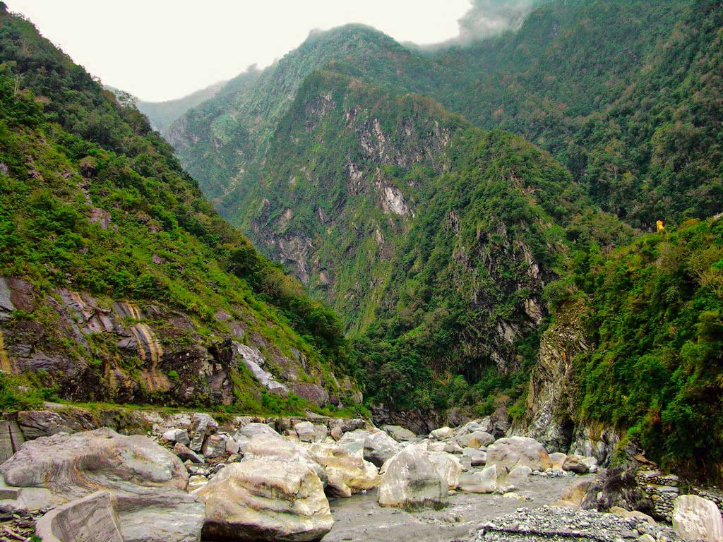 toroko-gorge-taiwan4a3-web-jpg