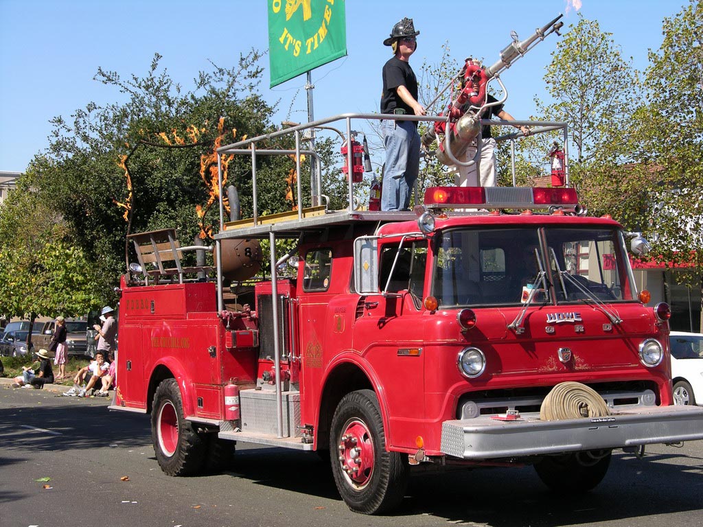 c1s4-example6-green-firetruck_no-martian-jpg