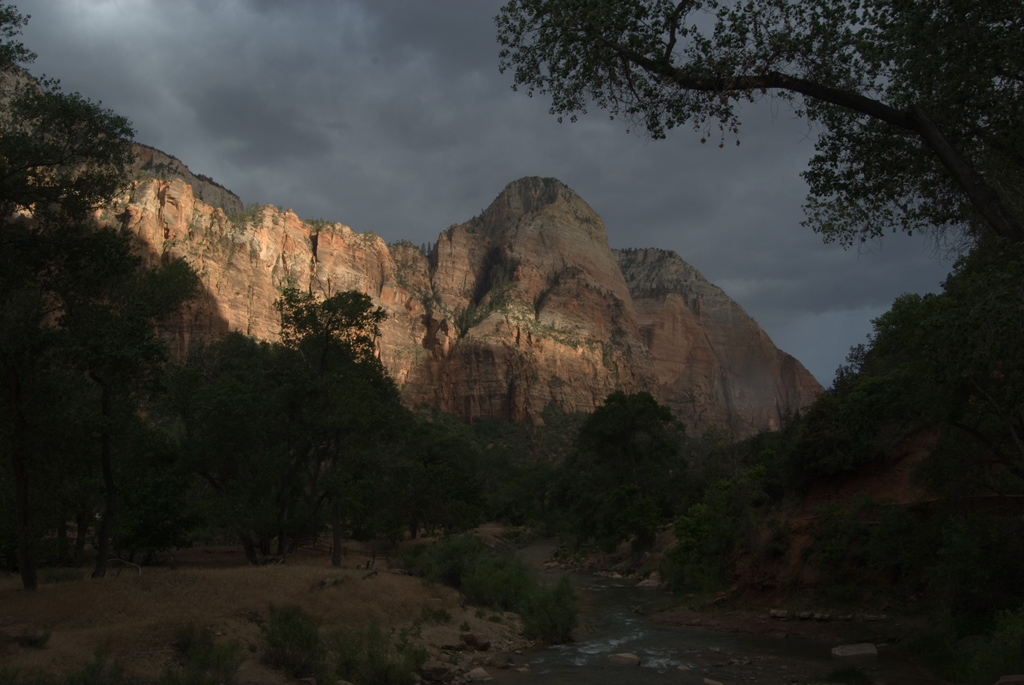 zion09_1-jpg